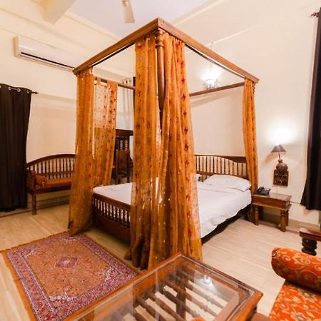 Sisodia Hotel & Resorts Τζοντχπούρ Εξωτερικό φωτογραφία